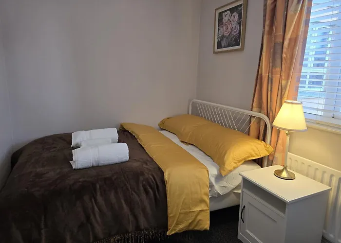- 3 Bedroom Cosy - Sleeps Max 7 Holiday home Dublin