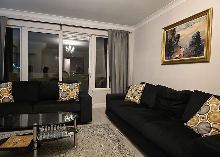 - 3 Bedroom Cosy - Sleeps Max 7 Prázdninový dům *