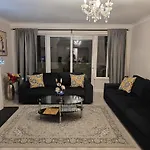 Feriehus - 3 Bedroom Cosy - Sleeps Max 7