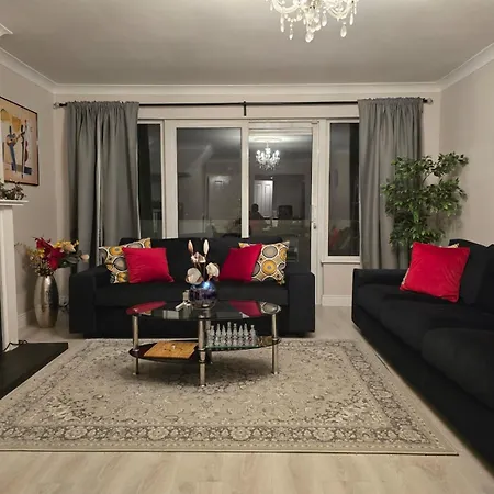 Nyaraló - 3 Bedroom Cosy - Sleeps Max 7 Dublin