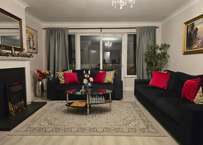 Ferienhaus - 3 Bedroom Cosy - Sleeps Max 7 Dublin