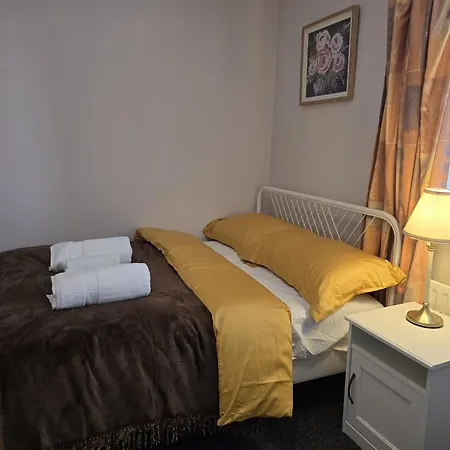 - 3 Bedroom Cosy - Sleeps Max 7 Nyaraló Dublin