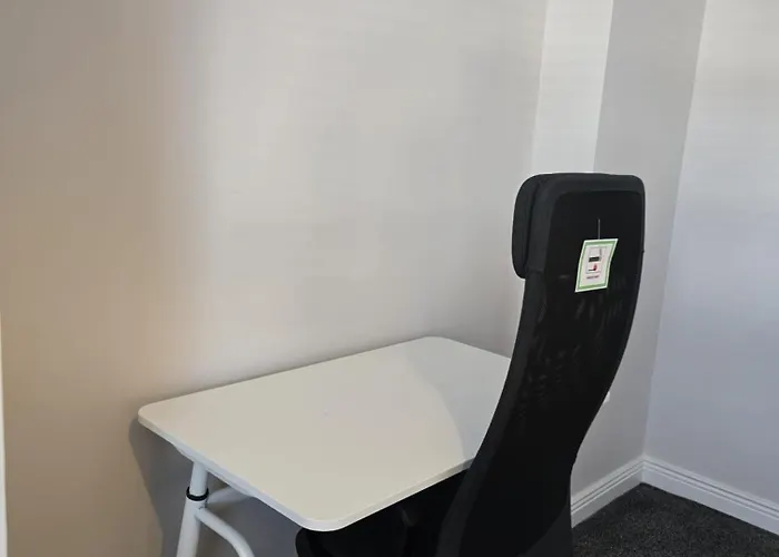 - 3 Bedroom Cosy - Sleeps Max 7 Semesterbostad